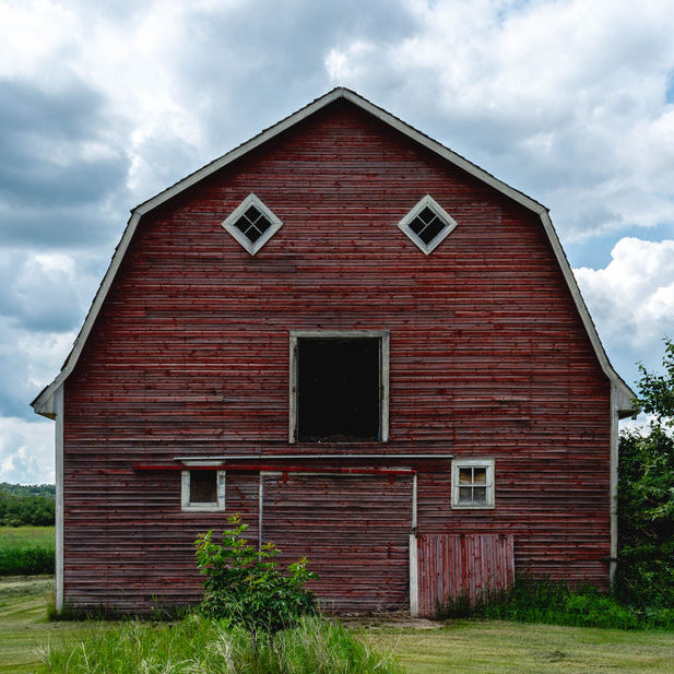 red wooden barn